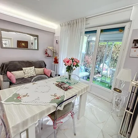 Cosy 1 Bedroom Republique 236 Apartment Cannes