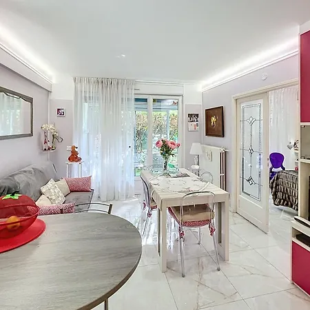 Cosy 1 Bedroom Republique 236 Cannes